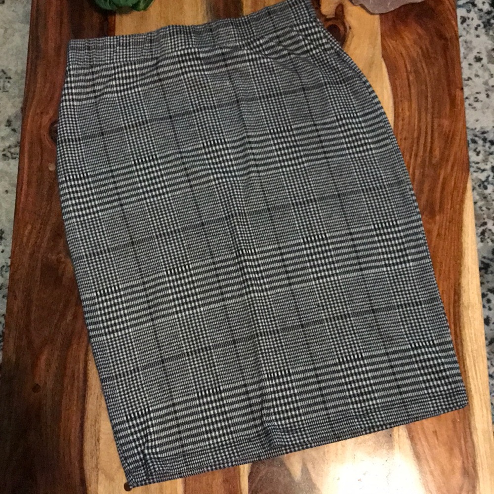 Gray Plaid Pencil Skirt
